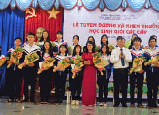 Bảo Lộc: Tuyên dương, khen thưởng hơn 480 học sinh giỏi các cấp