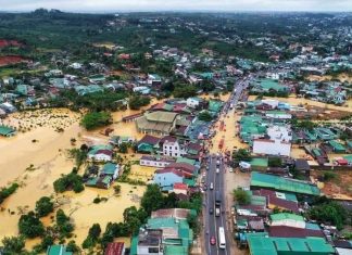 Bảo Lộc: Tình người trong lũ dữ