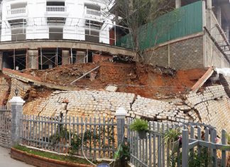 Đà Lạt: Di dời khẩn cấp 4 hộ dân ở đường Đống Đa