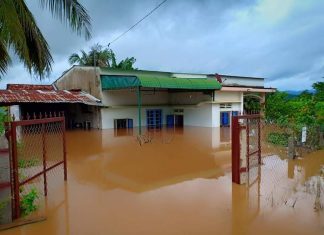 Lâm Đồng: Nước lũ ngày một dâng cao, Đạ Tẻh phải sơ tán hơn 30 hộ dân