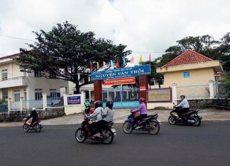 Bảo Lộc: Giáo viên không được Danh hiệu Tiên tiến vì dám nói to với Ngành Giáo dục