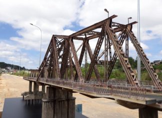 Chàng trai Đà Lạt ‘thu nhỏ’ cầu Long Biên khiến dân mạng trầm trồ