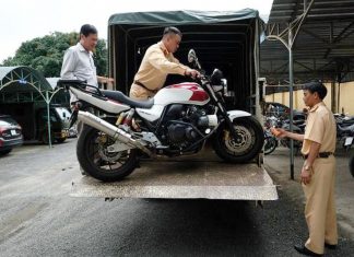 Lâm Đồng: ‘Phượt thủ’ chạy 120km/h bất tuân hiệu lệnh của CSGT
