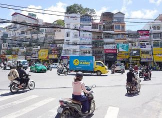 Đà Lạt có nên từ bỏ ‘thành phố không đèn xanh, đỏ’