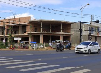 Kiểm điểm tổ chức, cá nhân để xảy ra xây dựng sai phép ở bến xe Di Linh – Lâm Đồng