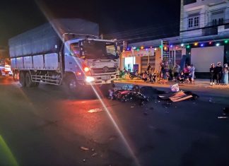 Bảo Lộc: Xe máy tông trực diện vào xe tải, 2 thanh niên tử vong