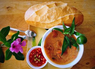 Bảo Lộc: Khai trương quán Phá lấu bò chuẩn vị Sài Gòn và nhiều món ăn vặt hấp dẫn