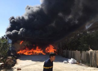 Bảo Lộc: Lửa thiêu rụi kho chứa nguyên liệu làm nệm gần 200 mét vuông