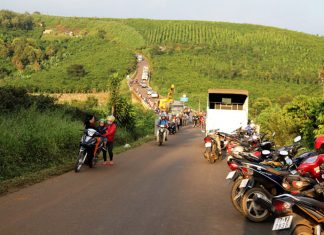 Lâm Đồng: Xe ben tuột dốc cán chết người phụ nữ