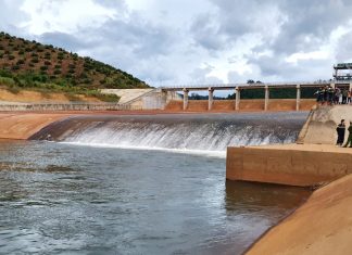 Lâm Đồng: Trượt chân rơi xuống hồ đập tràn thủy lợi, nam thanh niên mất tích