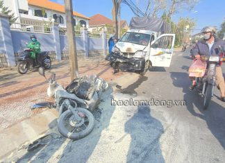 Đà Lạt: Xe máy bị xe tải tông bốc cháy trên phố