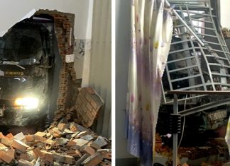 Bảo Lộc: Xe tải mất lái trên Quốc lộ 20, tông sập vách tường nhà dân