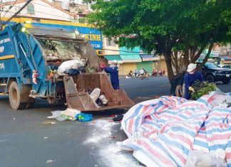 Bảo Lộc: Huy động tổng lực thu gom, vận chuyển hàng trăm tấn rác ùn ứ