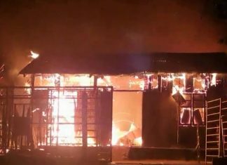 Di Linh: ”Bà hỏa” thiêu rụi 2 nhà dân