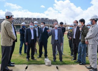 Chủ tịch UBND tỉnh kiểm tra tiến độ thi công sân vận động Đà Lạt