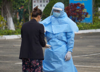 Lâm Đồng: Gọi đường dây nóng để được hỗ trợ các thông tin về Covid-19