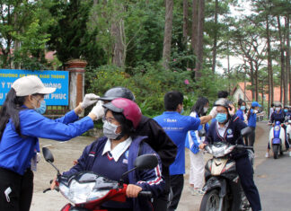 ”Sóng” vào đề Văn, nhiều thí sinh Đà Lạt ”trúng tủ”