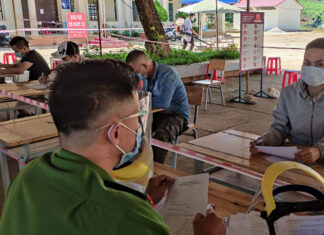 Di Linh: Trốn qua chốt kiểm dịch Covid-19, 5 người bị phạt 37,5 triệu đồng