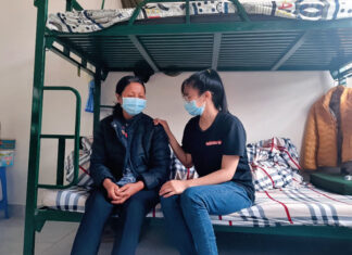 Lâm Đồng: Quặn thắt nỗi đau, để tang chồng trong khu cách ly