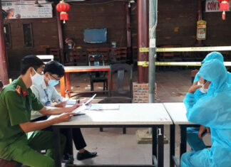 Đạ Huoai: Tiếp tục phát hiện 2 xe tải cho người trốn trong thùng để vượt chốt kiểm soát