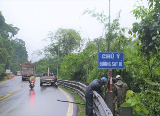 Cảnh báo nhiều điểm nguy cơ xảy ra sạt lở trên đèo Bảo Lộc