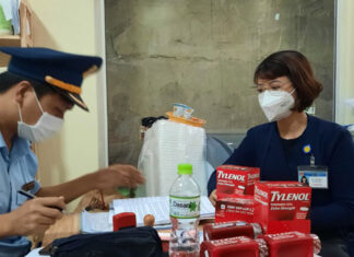 Đà Lạt: Xử phạt 1 cửa hàng thực phẩm rao bán bộ kit test nhanh Covid-19