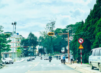 Đà Lạt: Bắt đầu lắp đặt đèn tín hiệu giao thông