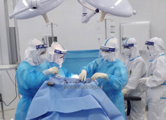 Lâm Đồng: 30 y bác sĩ mổ lấy thai sớm cho thai phụ mắc Covid-19 nặng