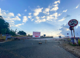 Đà Lạt: Tạm dừng lưu thông qua đoạn đường đỉnh đập chứa nước hồ Tuyền Lâm