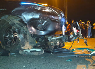 Bảo Lộc: Xe con kéo lê xe máy hàng chục mét khiến con tử vong, bố nguy kịch