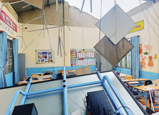 Bảo Lâm: Lốc xoáy tốc mái trường học, 3 học sinh bị thương