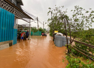 Đà Lạt: Hàng chục nhà dân ngập nặng sau cơn mưa lớn