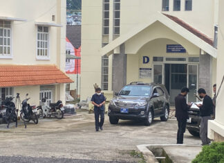 Bắt tạm giam 2 nhân viên CDC Lâm Đồng liên quan đến sai phạm mua bán kit test Covid-19