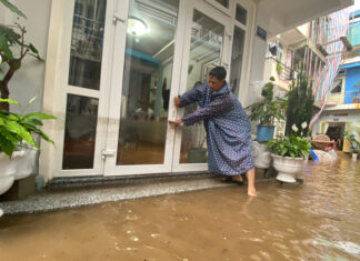 Đà Lạt khẩn trương khắc phục tình trạng ngập úng cục bộ do mưa lớn