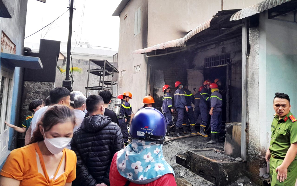 Bảo Lộc: Kịp thời dập tắt đám cháy trong khu dân cư