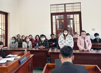 Đà Lạt: Hai phụ nữ hành hạ bé gái lãnh án