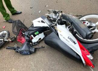 Bảo Lộc: Xe máy va chạm với xe bán tải, 1 nữ sinh tử vong