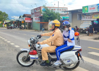 Bảo Lâm: Thí sinh quên thẻ dự thi, liền được công an giúp đỡ