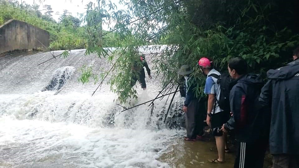 Lâm Đồng: Đi tắm suối, 2 học sinh đuối nước thương tâm