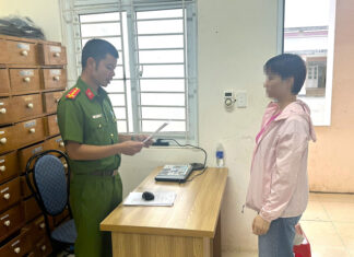 Bảo Lộc: Người phụ nữ văng tục, xúc phạm chị lao công bị xử phạt 2,5 triệu đồng