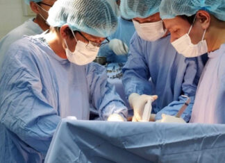 Lâm Đồng: Gần 2 giờ phẫu thuật khẩn cấp cứu sống bệnh nhân bị thủng tim