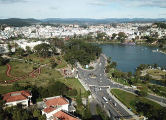 Đà Lạt: Đề xuất giá khởi điểm đấu giá thuê nhà hàng Thủy Tạ