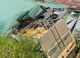 Đà Lạt: Xe tải mất lái, lao thẳng vào nhà dân ven đường