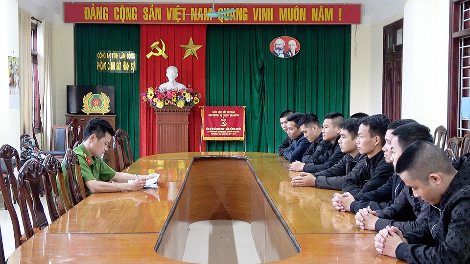 Lâm Đồng: Triệt phá nhóm “tín dụng đen”