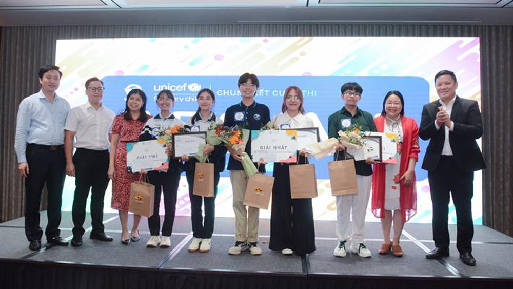 Hai học sinh Trường THPT Bảo Lộc đoạt giải Nhì toàn quốc cuộc thi “We Share – Hiểu biết về sức khỏe tâm thần của thanh thiếu niên”
