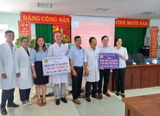 Bệnh viện II Lâm Đồng được trao tặng 3 máy chạy thận nhân tạo trị giá hơn 900 triệu đồng