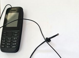 Lâm Đồng: Sử dụng điện thoại trái quy định, 1 người bị cấm học và thi bằng xe trong 5 năm