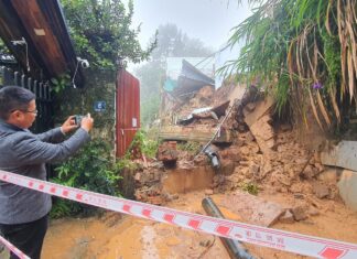 Đà Lạt: Mưa lớn lại làm sạt lở taluy công trình đang xây dựng nhưng không có thương vong