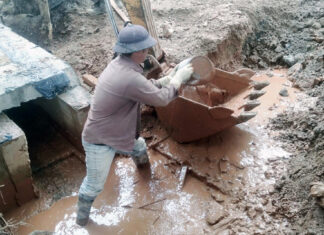 Lâm Đồng: Công nhân khốn đốn vì doanh nghiệp nợ lương