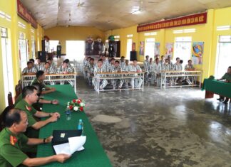 Trại giam Đại Bình giảm án tha tù cho 78 phạm nhân dịp Tết Nguyên đán Giáp Thìn